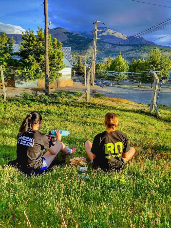 Pinto Casa Hostel & Bar Esquel Εξωτερικό φωτογραφία