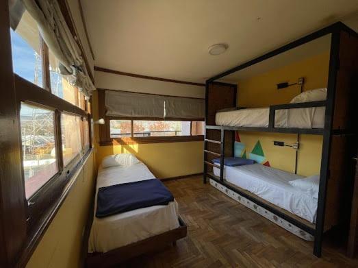Pinto Casa Hostel & Bar Esquel Εξωτερικό φωτογραφία